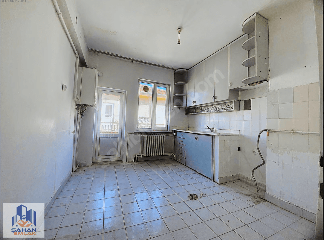 SPORKENT'TE CADDE ÜSTÜ 2+1 DAİRE — 4