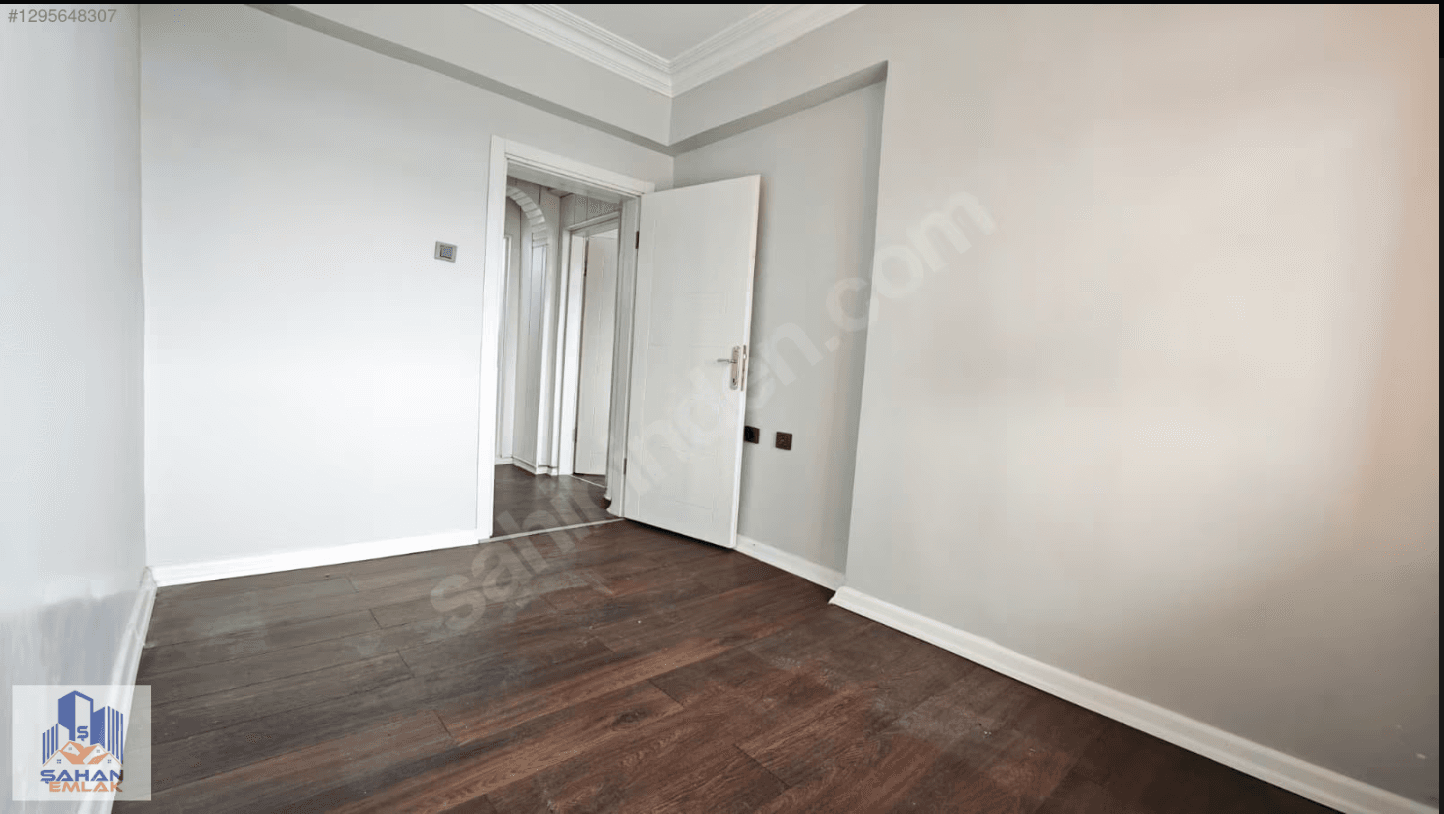 FATİH'TE SATILIK 3+1 DAİRE — 7