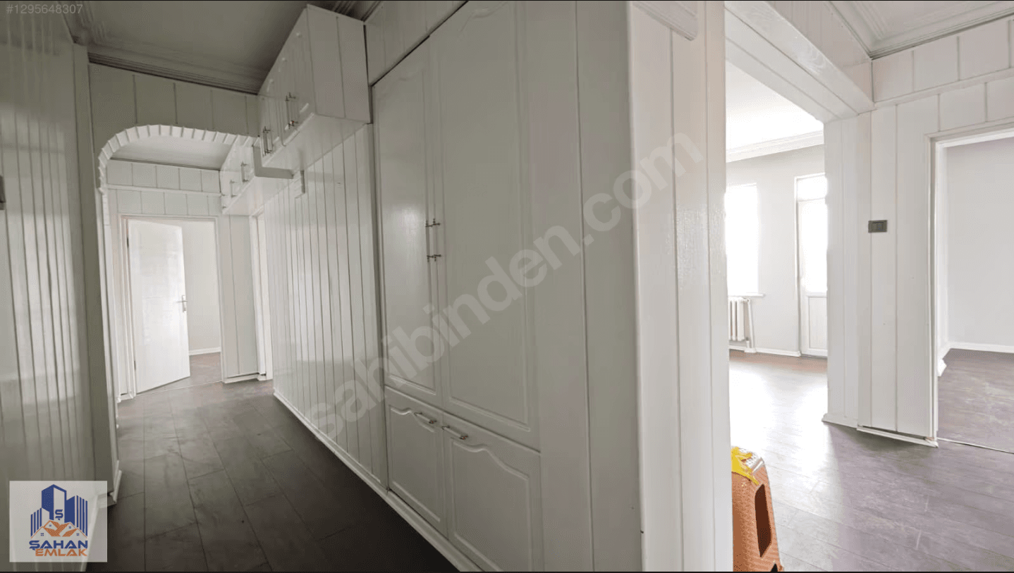 FATİH'TE SATILIK 3+1 DAİRE — 11