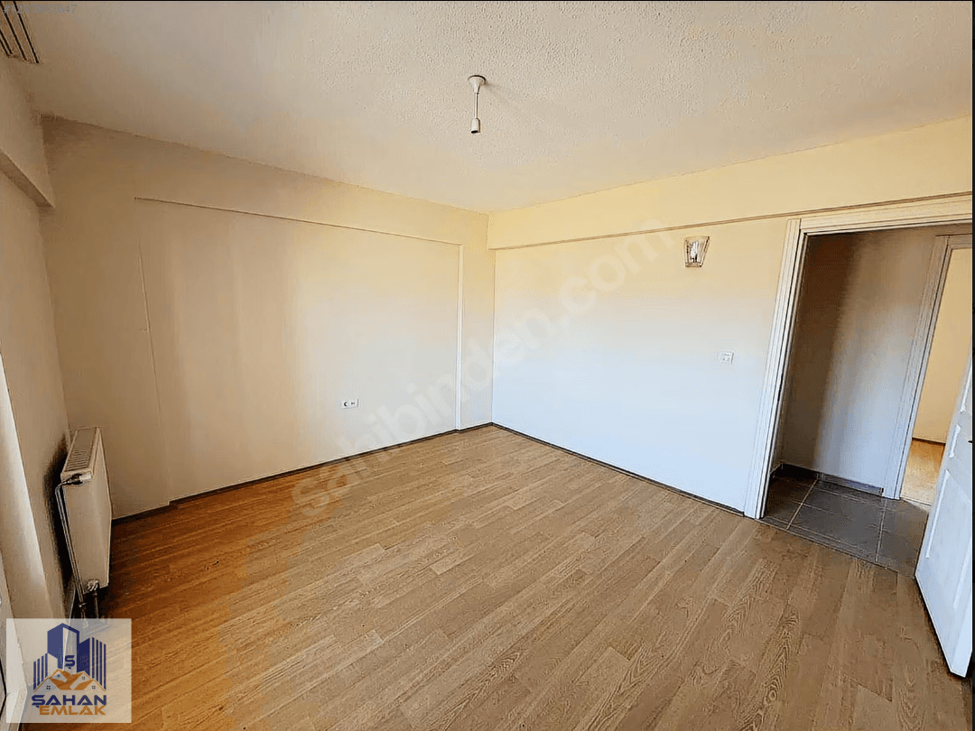 ZAFERTEPE MAHALLESİ BELEDİYE EVLERİNDE SATILIK 2+1 DAİRE — 5