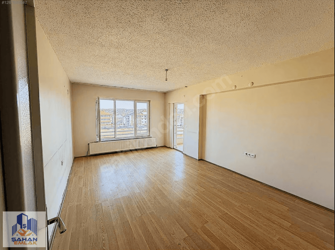 ZAFERTEPE MAHALLESİ BELEDİYE EVLERİNDE SATILIK 2+1 DAİRE — 1