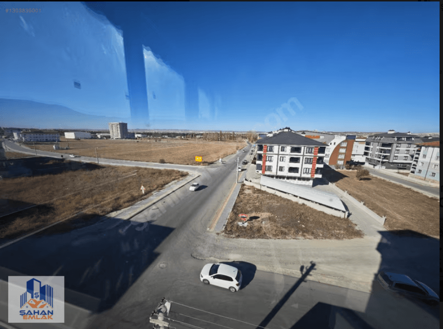 SPORKENT'TE SİTE İÇERİSİNDE SATILIK ULTRALÜKS DUBLEKS DAİRE — 8