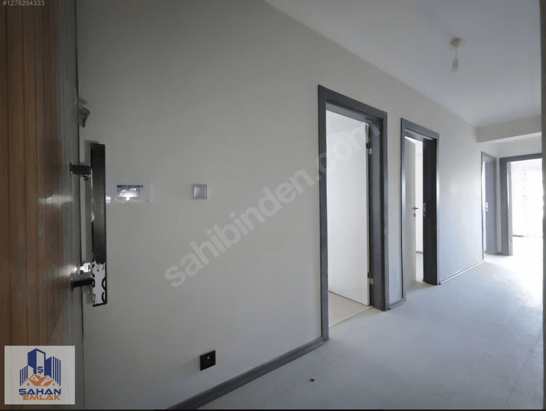 SPORKENT'TE GİYİNME ODALI SATILIK LÜKS 3+1 DAİRE — 1