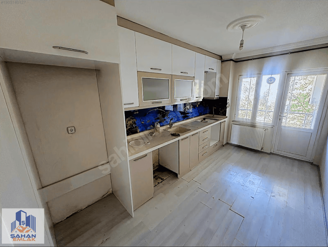 BAHÇELİEVLER'DE KİRALIK 3+1 DAİRE — 5
