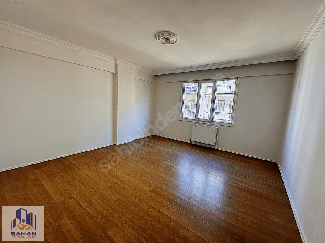 FATİH'TE 3+1 ARAKAT TERTEMİZ DAİRE — 3