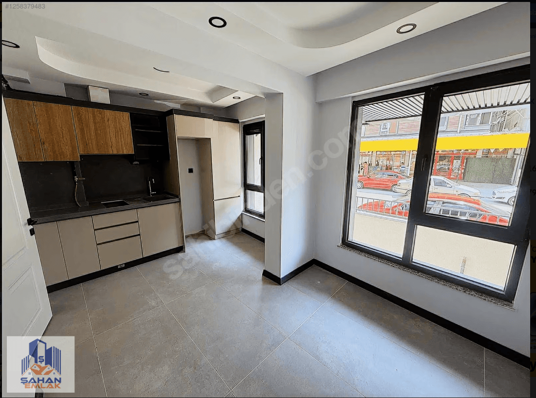 CAFELER CADDESİ'NDE SATILIK 4+1 TERS DUBLEX DAİRE — 6