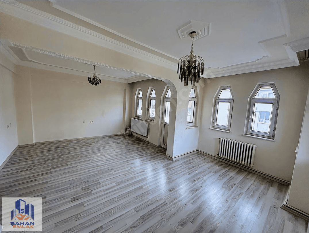 MEYDAN MAHALLESİNDE KİRALIK 2+1 ARAKAT DAİRE — 1