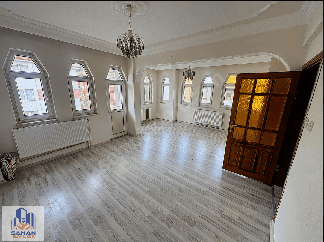 MEYDAN MAHALLESİNDE KİRALIK 2+1 ARAKAT DAİRE — 2