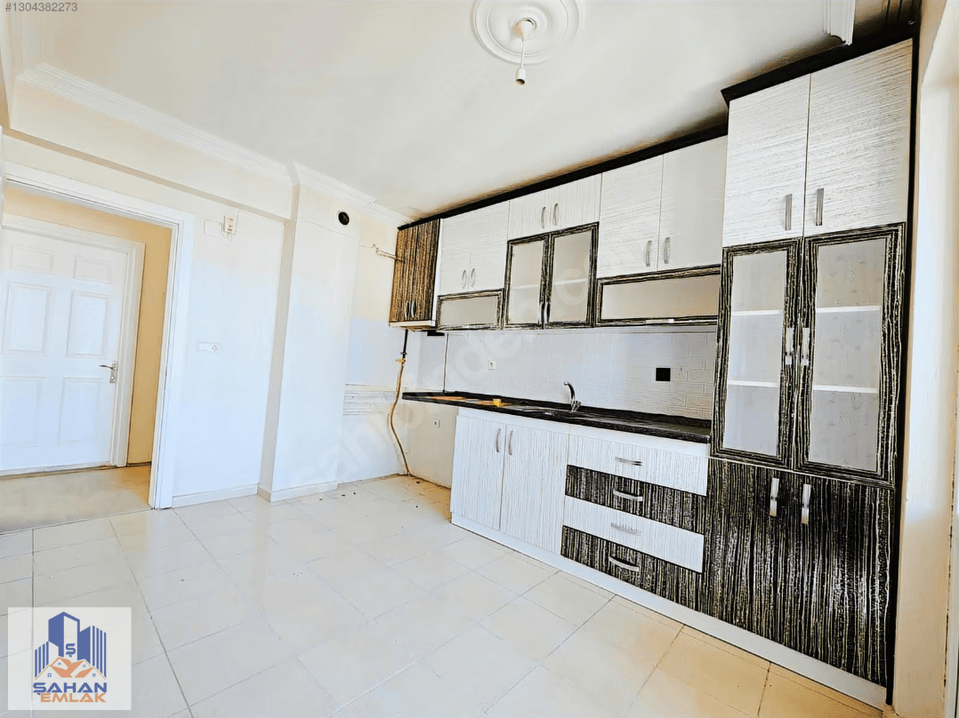 YENİDOĞAN'DA 3+1 KİRALIK DAİRE — 6